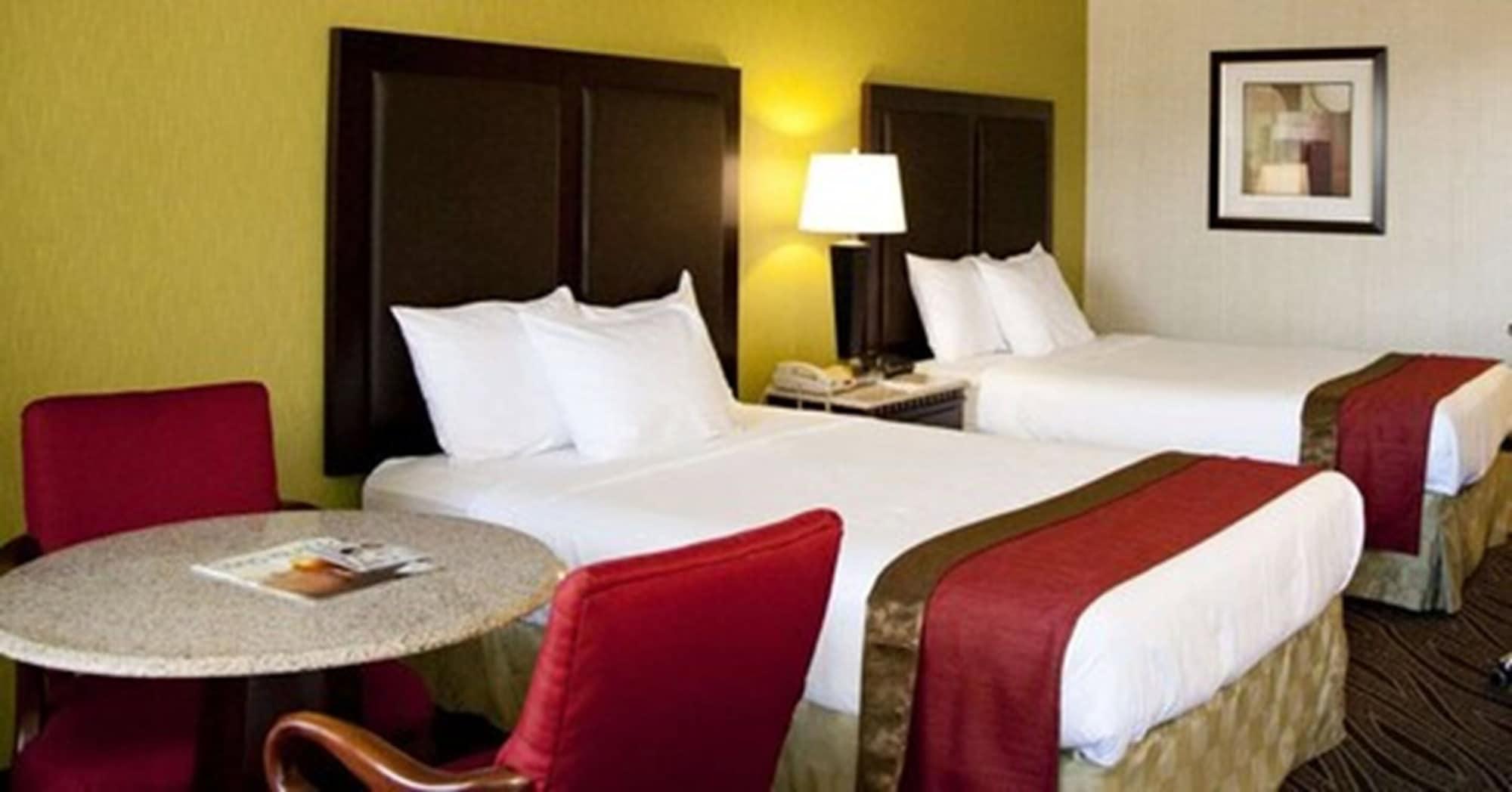 Best Western Mill River Manor Роквилл-Сентр Экстерьер фото